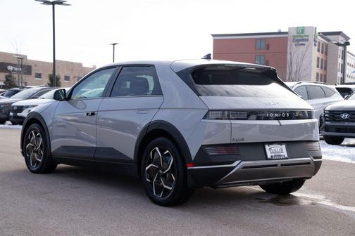 2024 Hyundai IONIQ 5 SEL