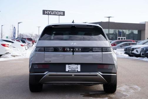 2024 Hyundai IONIQ 5 SEL