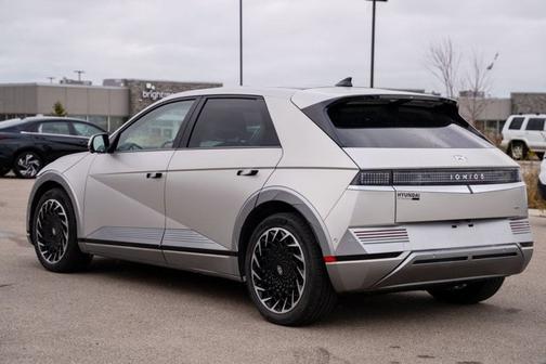 2024 Hyundai IONIQ 5 SEL