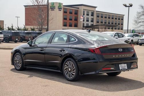 2023 Hyundai SONATA Hybrid SEL