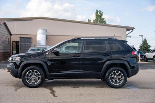 2020 Jeep Cherokee Trailhawk