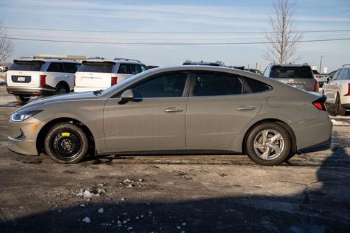 2021 Hyundai SONATA SE