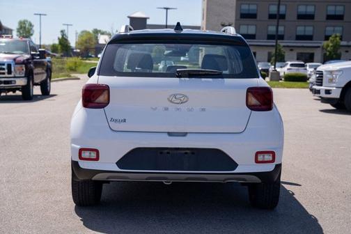 2022 Hyundai VENUE Limited