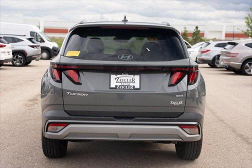 2025 Hyundai TUCSON SEL