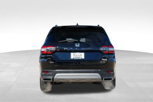 2023 Honda Pilot AWD Elite