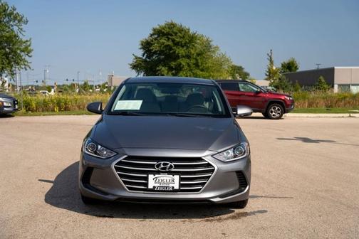2018 Hyundai ELANTRA SE