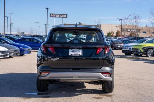 2025 Hyundai TUCSON SE