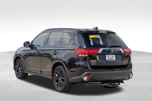 2018 Mitsubishi Outlander LE