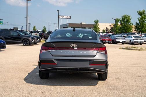 2025 Hyundai ELANTRA Sport