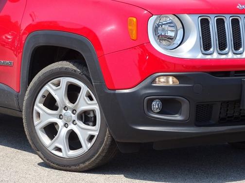 Photo 3 of 13 of 2018 Jeep Renegade Limited