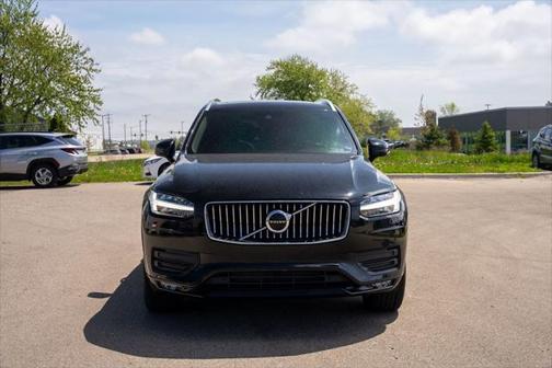 2020 Volvo XC90 T6 Momentum