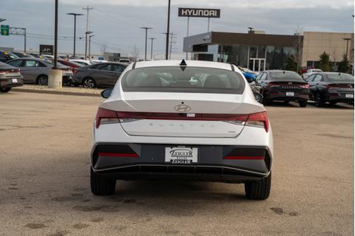 2025 Hyundai ELANTRA HEV Limited