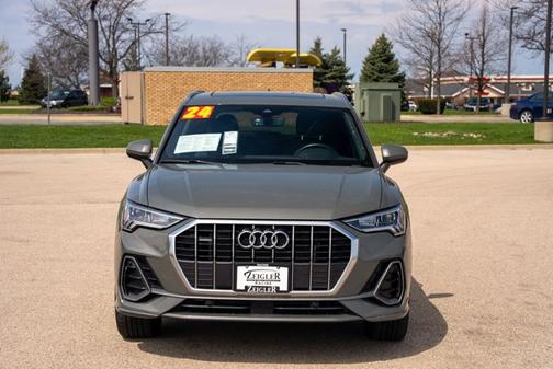 2024 Audi Q3 S line Premium