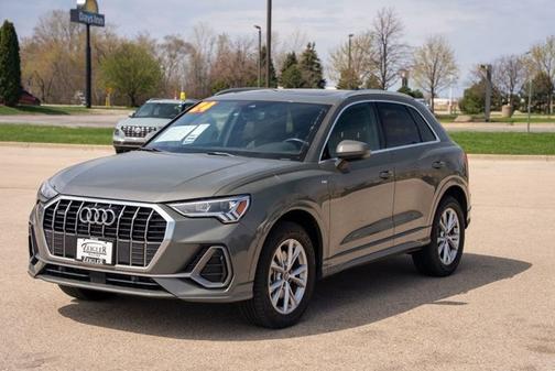 2024 Audi Q3 Premium 45 TFSI S line quattro Tiptronic