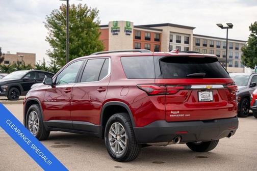 2023 Chevrolet Traverse LT Cloth