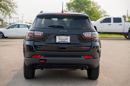 2024 Jeep Compass Trailhawk