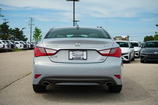 Iridescent Silver Blue Pearl 2014 Hyundai SONATA Limited 2.0T