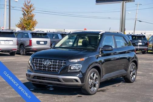 2024 Hyundai VENUE SEL