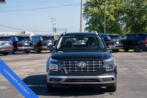 2024 Hyundai VENUE SEL