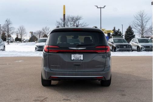 2023 Chrysler Pacifica Limited