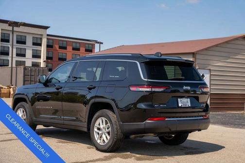 2022 Jeep Grand Cherokee L Laredo