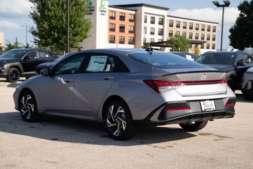 2025 Hyundai ELANTRA Sport