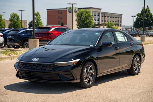 2025 Hyundai ELANTRA Sport