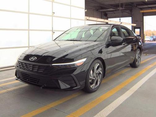 2025 Hyundai ELANTRA Sport