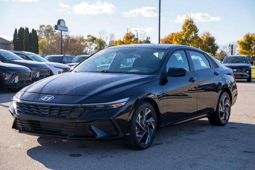 2025 Hyundai ELANTRA Sport