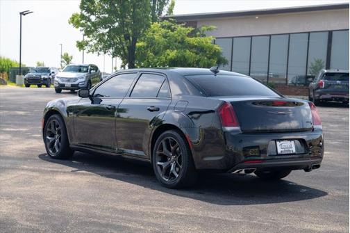 2022 Chrysler 300 S