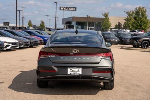 2025 Hyundai ELANTRA Sport