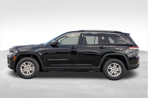 2022 Jeep Grand Cherokee Laredo