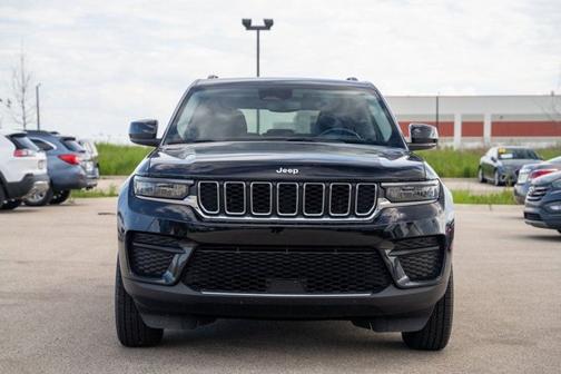 2022 Jeep Grand Cherokee Laredo