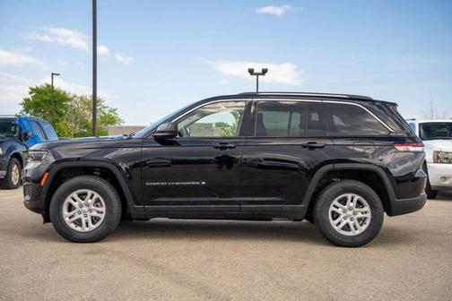 2022 Jeep Grand Cherokee Laredo
