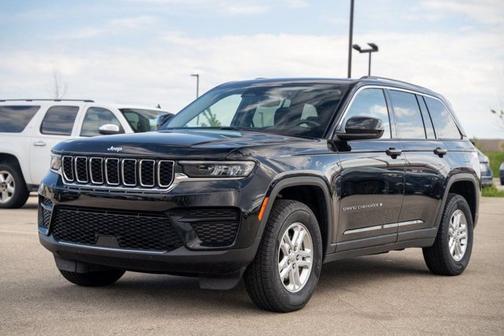 2022 Jeep Grand Cherokee Laredo