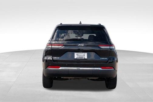 2022 Jeep Grand Cherokee Laredo
