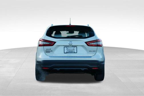 2020 Nissan Rogue Sport SV