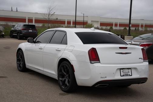 2021 Chrysler 300 S