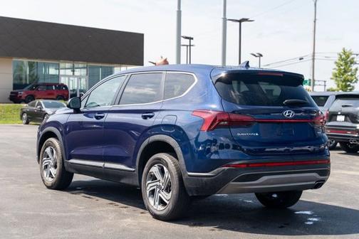 2022 Hyundai SANTA FE SE