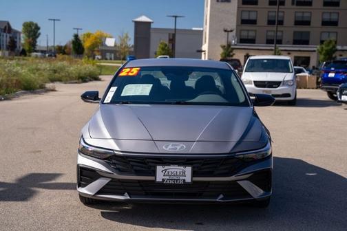 2025 Hyundai ELANTRA Sport