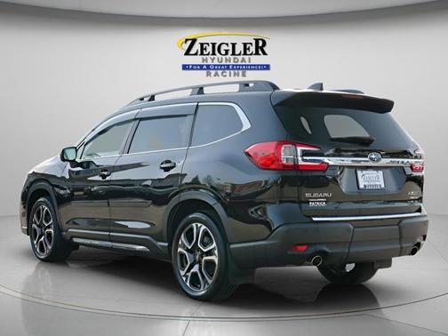 Crystal Black Silica 2023 Subaru Ascent Limited 7-Passenger