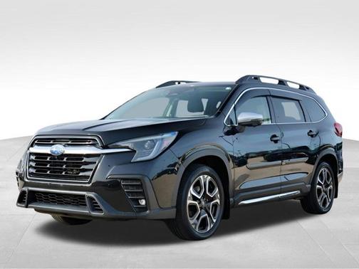 Crystal Black Silica 2023 Subaru Ascent Limited 7-Passenger