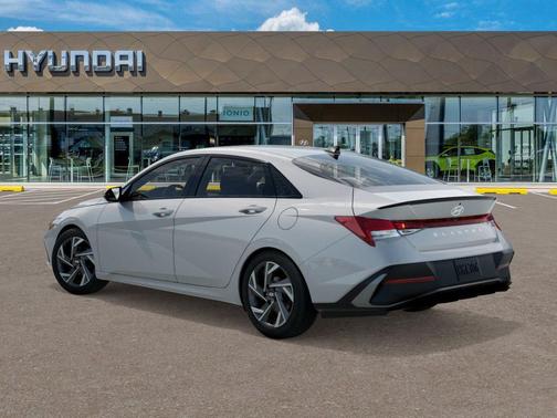 2025 Hyundai ELANTRA Sport