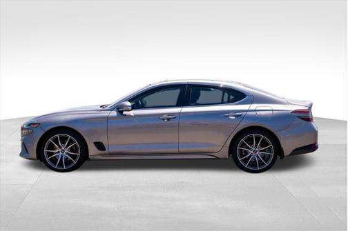 2022 Genesis G70 2.0T AWD