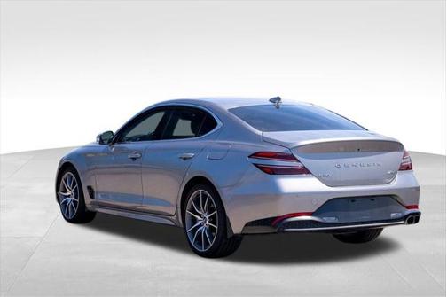 2022 Genesis G70 2.0T AWD
