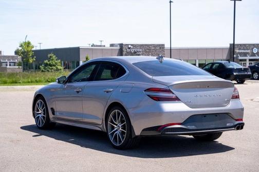 2022 Genesis G70 2.0T