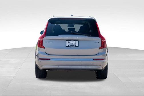 2023 Volvo XC90 Plus