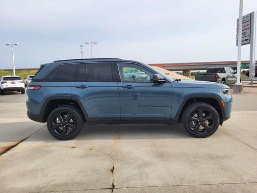 Steel Blue 2026 Jeep Grand Cherokee Limited