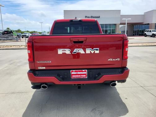 Molten Red Pearlcoat 2026 RAM 1500 Laramie