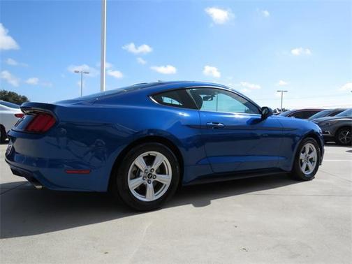 2017 Ford Mustang V6